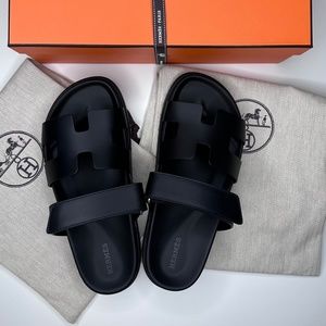 BNIB Authentic Hermes Chypre Black Size 38.5 Sandals Shoes Noir Calfskin Leather